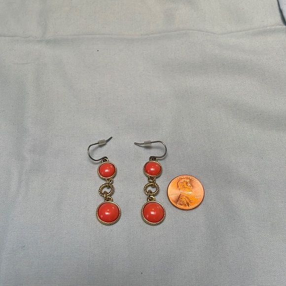 Coral drop earrings - Picture 2 of 3